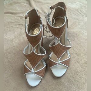 Vince Camuto - Size Small 8.5